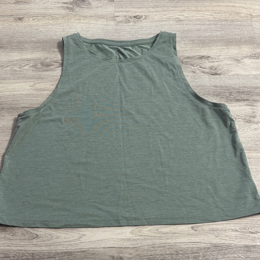 GAP Women's Relaxed Fit Tank Top in Sage